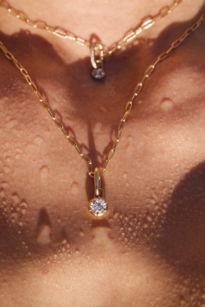 14k vs 18k Gold: What Actually Changes at the Setting