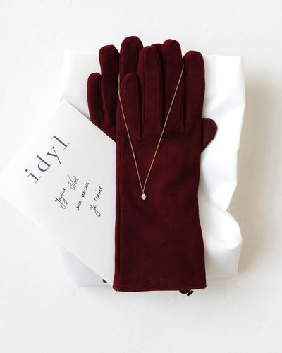 Anniversary Jewelry That Doesn't Look Like an "Anniversary Gift"